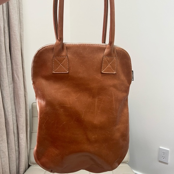 Cueropapel&Tijera Costa Rican Tan Leather Bag with Colorful Accent - Picture 3 of 4